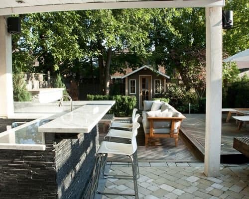 7 Smart Outdoor Lighting Features That Elevate Security and Comfort